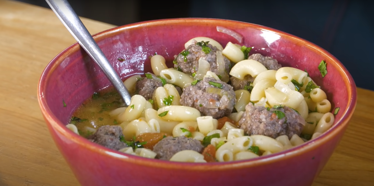 Суп с фрикадельками за 15 минут: идеальный вариант для занятых