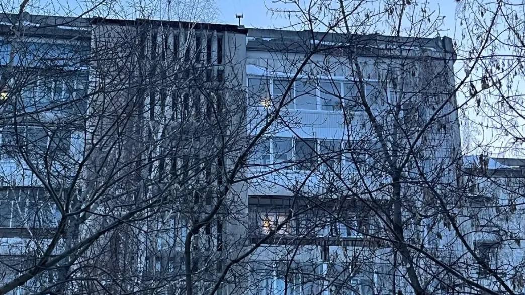 Прокуратура выявила нарушения уборки снега с крыш в Томске