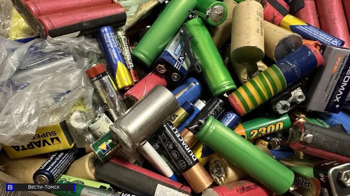 Батарейки, лампочки и градусники: куда томичам сдавать опасный мусор?
