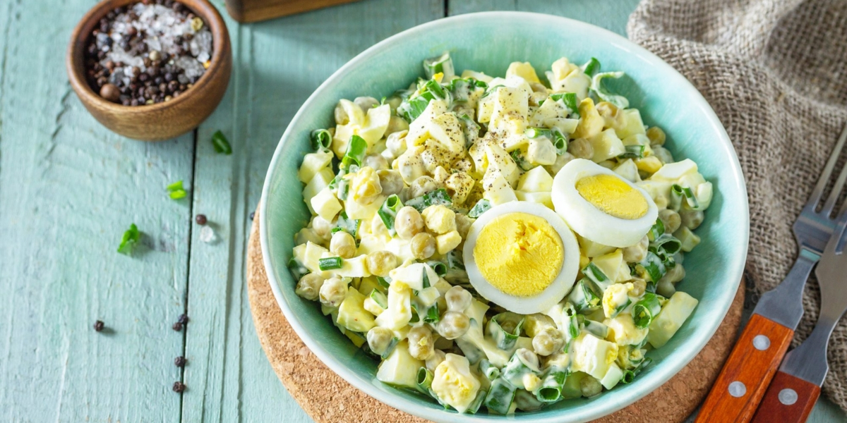 Нескучные салаты на неделю: быстро, просто и вкусно