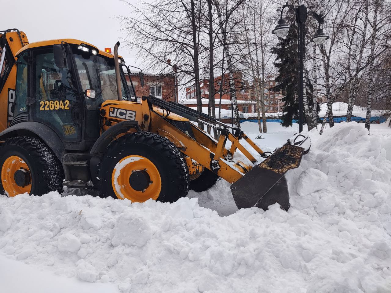 Дмитрий Махиня: Провел утром оперативное совещание с первым заместителем, главами районов и замдиректора САХа