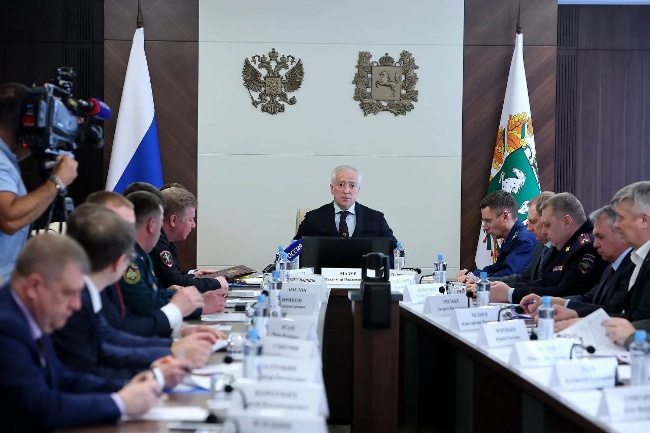 Владимир Мазур: Провели заседание областной комиссии по безопасности дорожного движения