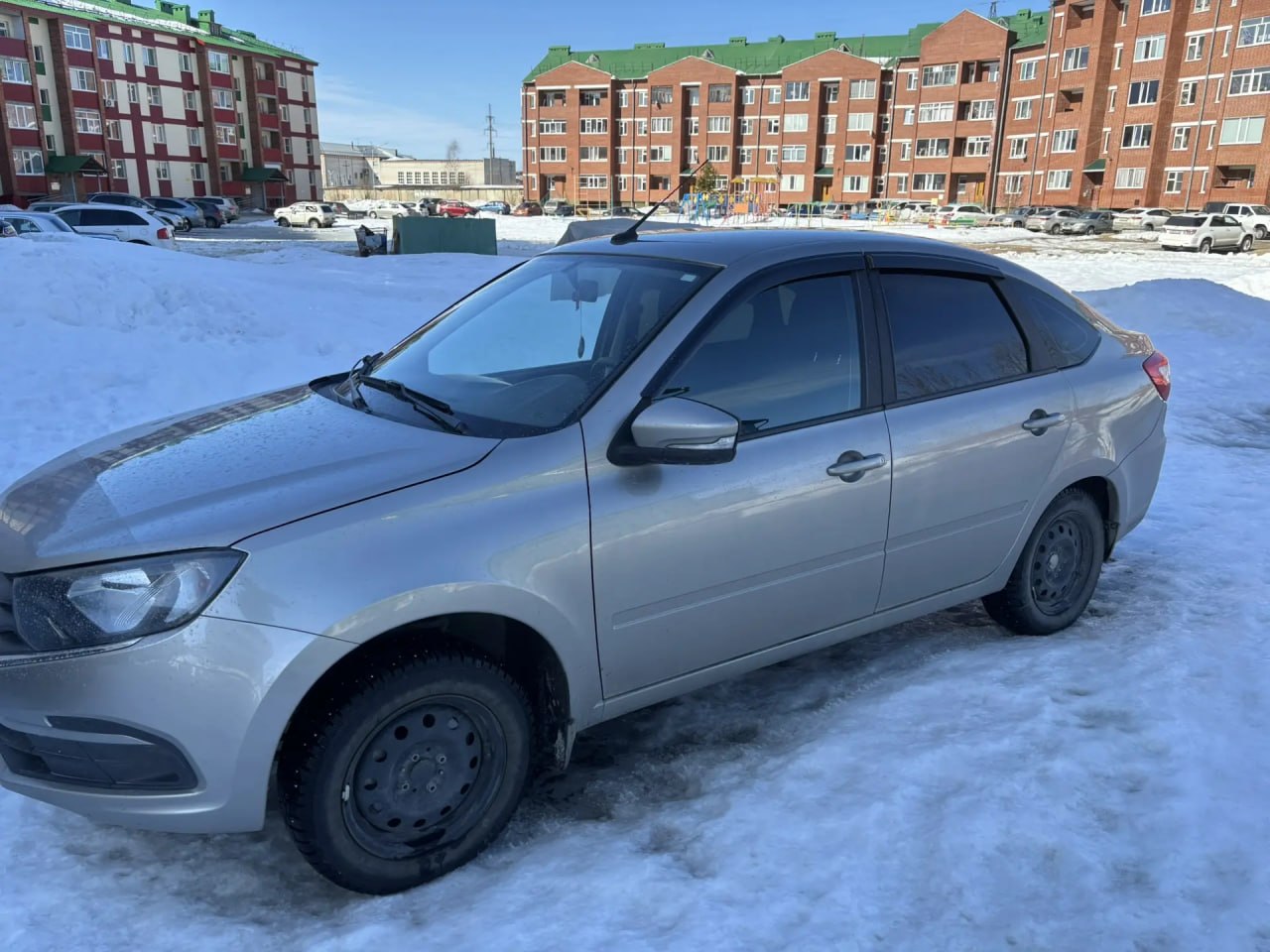 У стрежевчанина за езду в нетрезвом виде конфискован автомобиль Lada Kalina