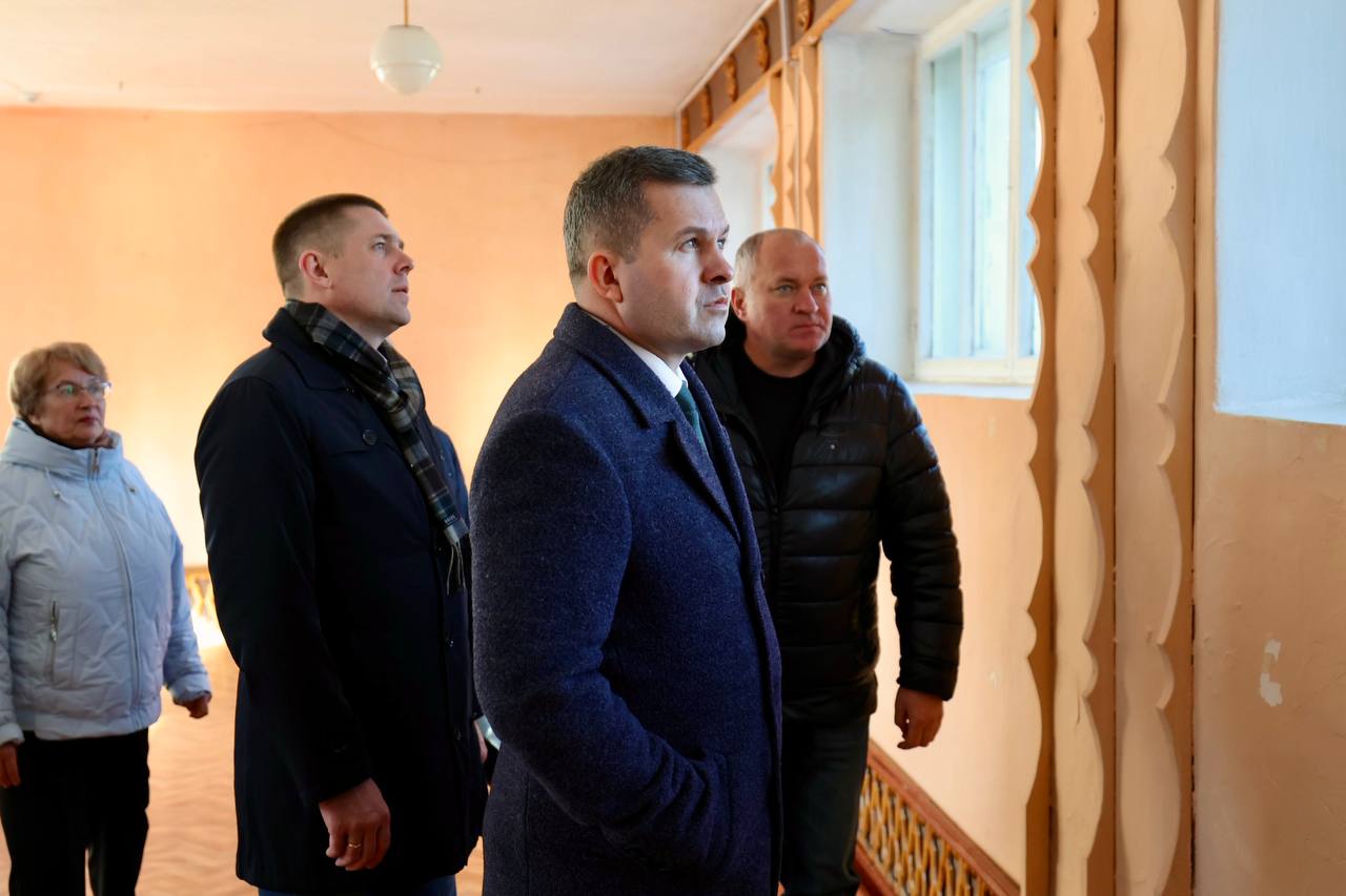 Дмитрий Махиня: Продолжаем следить за ходом капремонтов в образовательных учреждениях города Дмитрий Махиня: Продолжаем следить за ходом капремонтов в образовательных учреждениях города