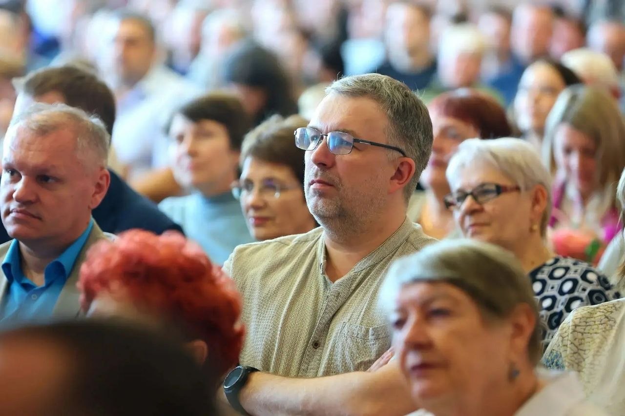 Владимир Мазур: Поздравил трудовой коллектив легендарного научно-производственного центра «Полюс» с наступающим Днём космонавтики Владимир Мазур: Поздравил трудовой коллектив легендарного научно-производственного центра «Полюс» с наступающим Днём космонавтики