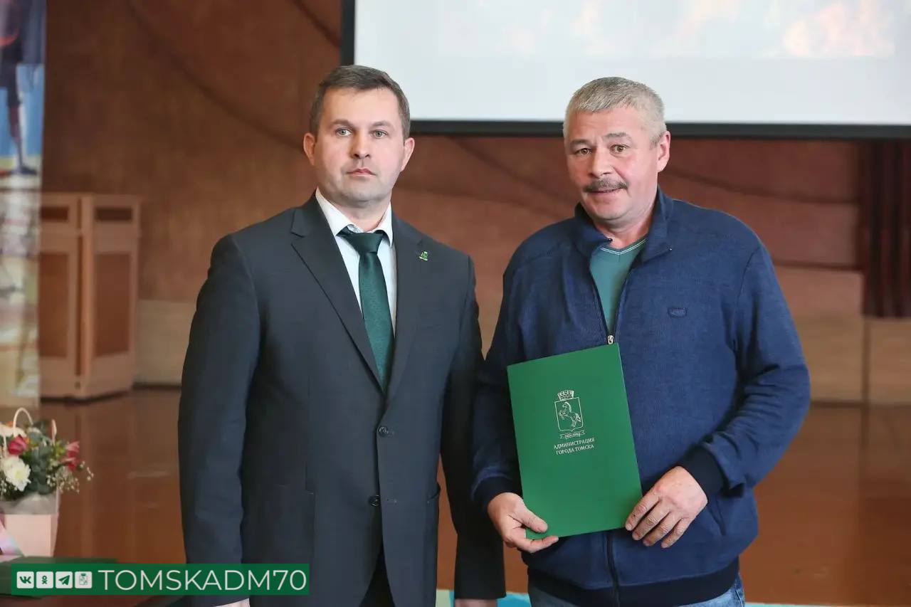 Дмитрий Махиня: Накануне Дня космонавтики побывал на нашем легендарном НПЦ «Полюс» Дмитрий Махиня: Накануне Дня космонавтики побывал на нашем легендарном НПЦ «Полюс»