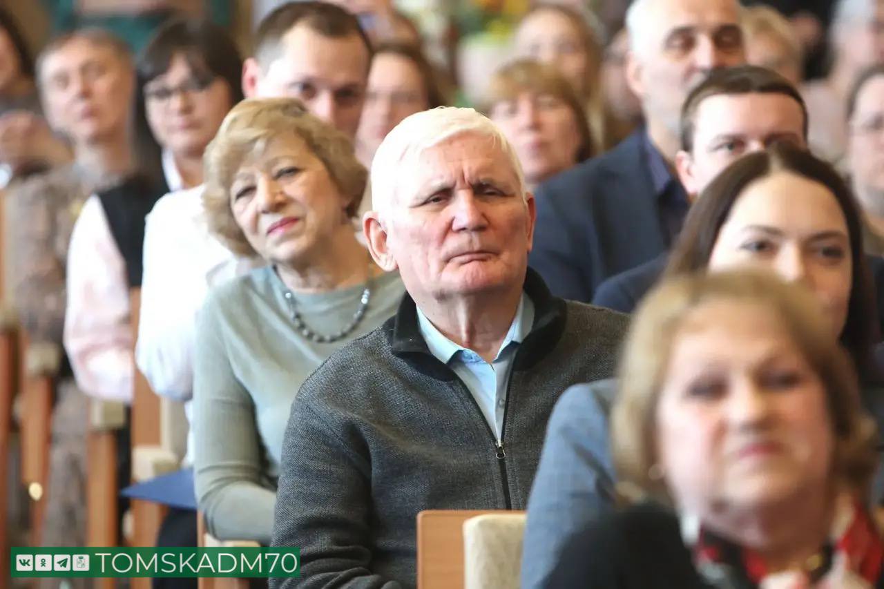 Дмитрий Махиня: Накануне Дня космонавтики побывал на нашем легендарном НПЦ «Полюс» Дмитрий Махиня: Накануне Дня космонавтики побывал на нашем легендарном НПЦ «Полюс»