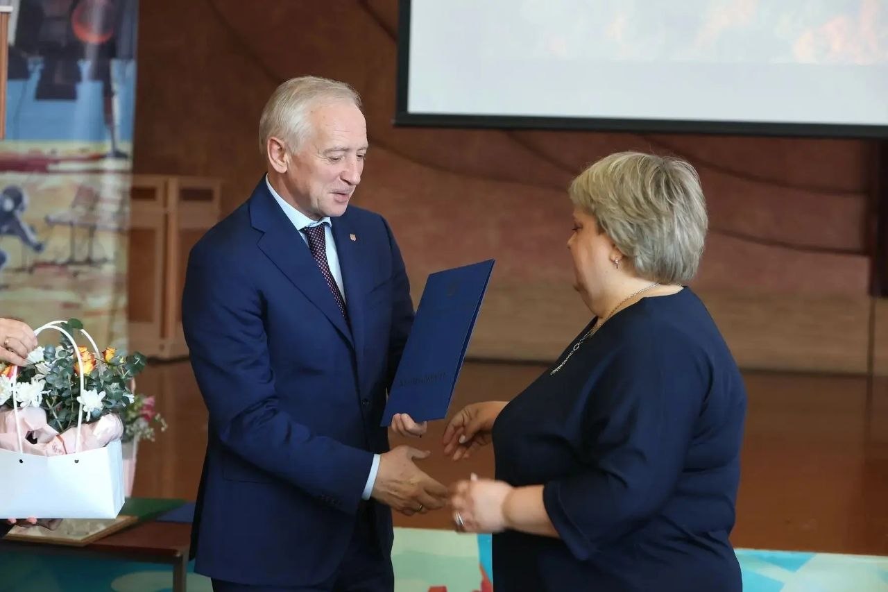 Владимир Мазур: Поздравил трудовой коллектив легендарного научно-производственного центра «Полюс» с наступающим Днём космонавтики Владимир Мазур: Поздравил трудовой коллектив легендарного научно-производственного центра «Полюс» с наступающим Днём космонавтики