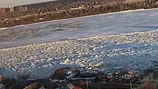 Ледоход на Томи продолжается в черте Томска