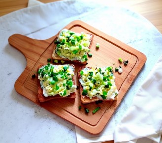 Вкусные закусочные салаты для легкого перекуса