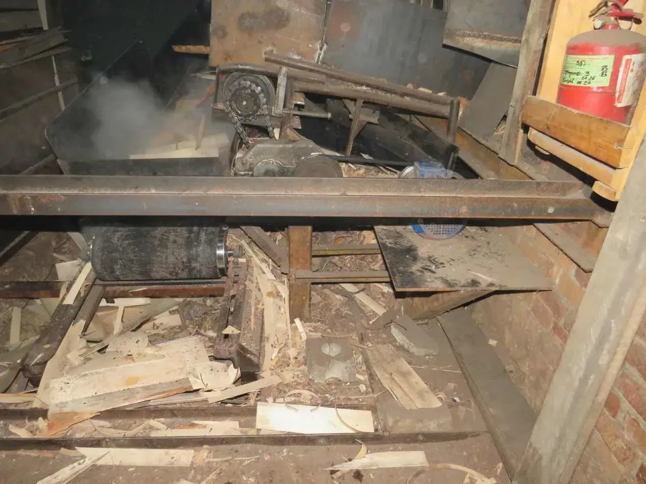 Рабочий из Асино потерял руку на производстве — суд накажет виновную