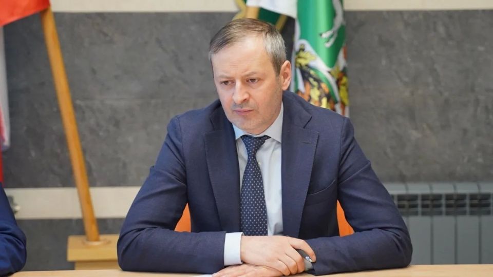 ���-���������� ������������ ��������������� ������� ������� ������� �������� ���������� �� ��� ������ �� ��������� � �������� ��� ���������� ������� � ����� ������� �������, �������� ���� � ������������ �����-������ �����...