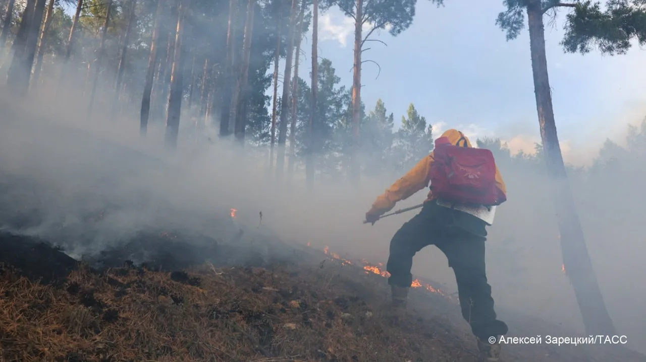 Пожароопасный сезон начнется с 17 апреля в Томской области, сообщили администрации региона