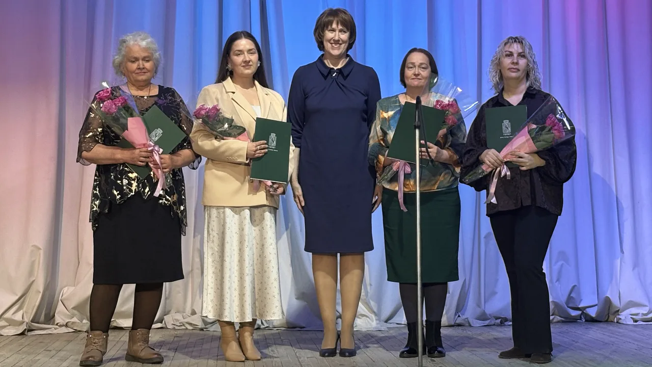 Ирина Грабцевич дала старт проекту "Одна семья - одна Россия" Ирина Грабцевич дала старт проекту "Одна семья - одна Россия"