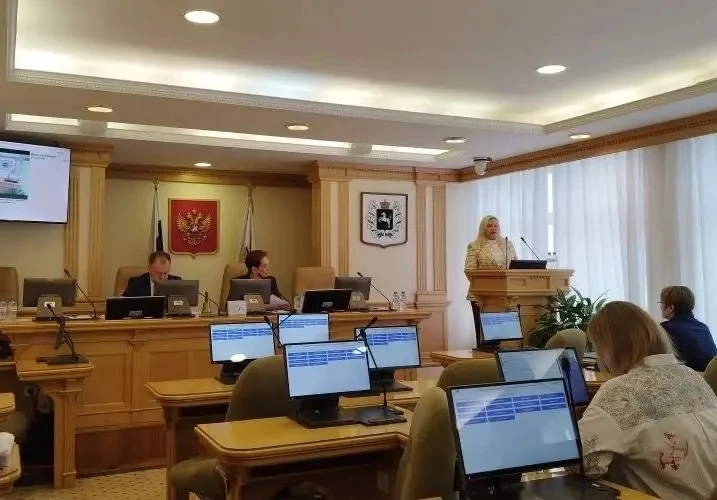 Девятиклассники, провалившие экзамены, получат возможность учиться в колледжах или техникумах