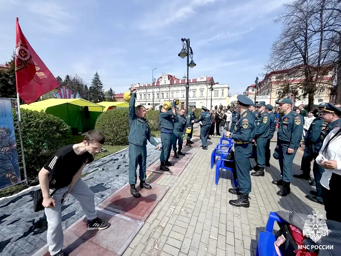 Мастер-класс по гиревому спорту в центре Томска