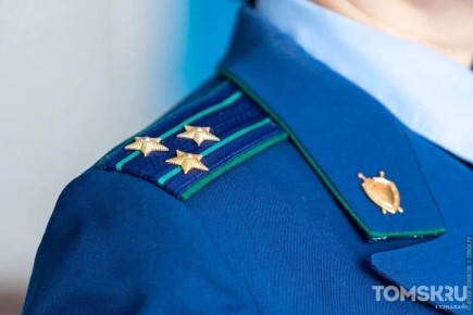 Прокуратура начала проверку после пожара в многоэтажке в переулке Овражном