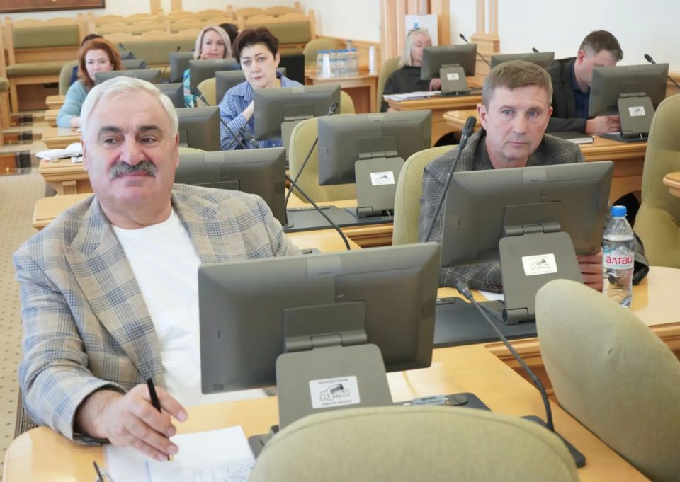 Депутаты предлагают дополнить Стратегию развития региона инфраструктурными проектами Депутаты предлагают дополнить Стратегию развития региона инфраструктурными проектами