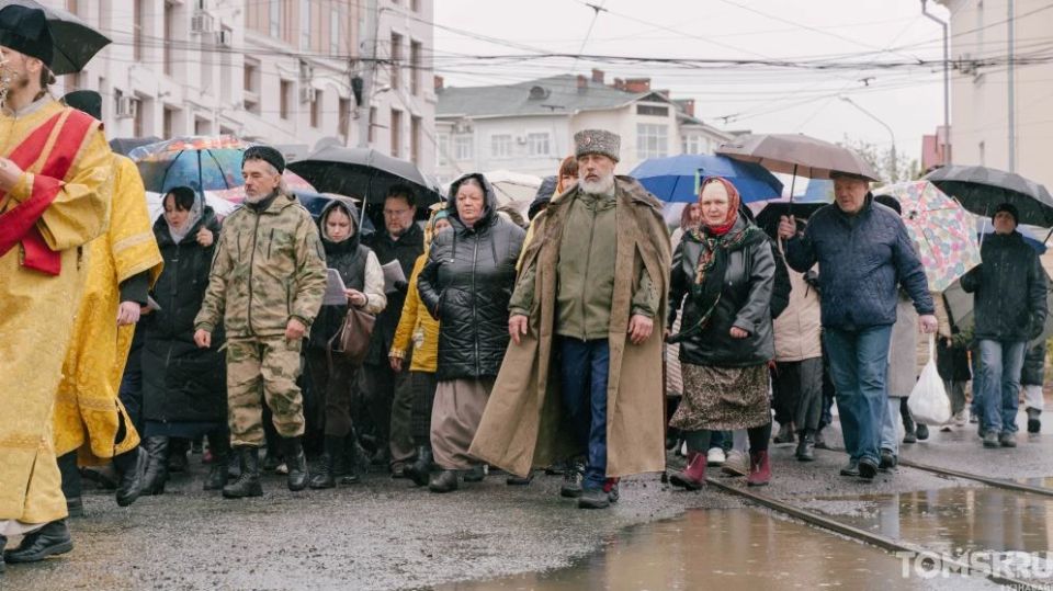 Традиционный крестный ход в честь Дней славянской письменности и культуры памяти святых Кирилла и Мефодия прошел в Томске Традиционный крестный ход в честь Дней славянской письменности и культуры памяти святых Кирилла и Мефодия прошел в Томске
