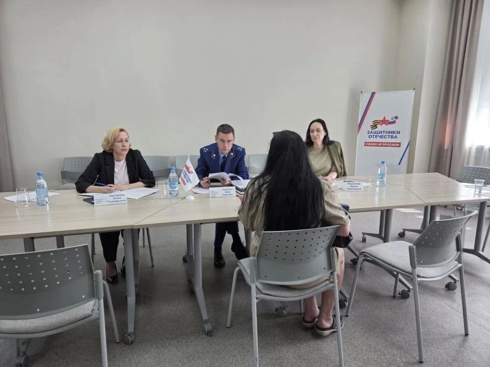 У первого заместителя прокурора Томской области Ивана Ткаченко состоялся выездной личный прием участников специальной военной операции и членов их семей У первого заместителя прокурора Томской области Ивана Ткаченко состоялся выездной личный прием участников специальной военной операции и членов их семей