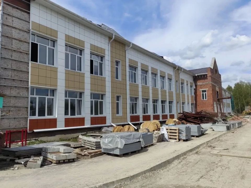 Прокурор Томской области Сергей Ломакин проинспектировал объекты незавершенного строительства социального назначения Прокурор Томской области Сергей Ломакин проинспектировал объекты незавершенного строительства социального назначения