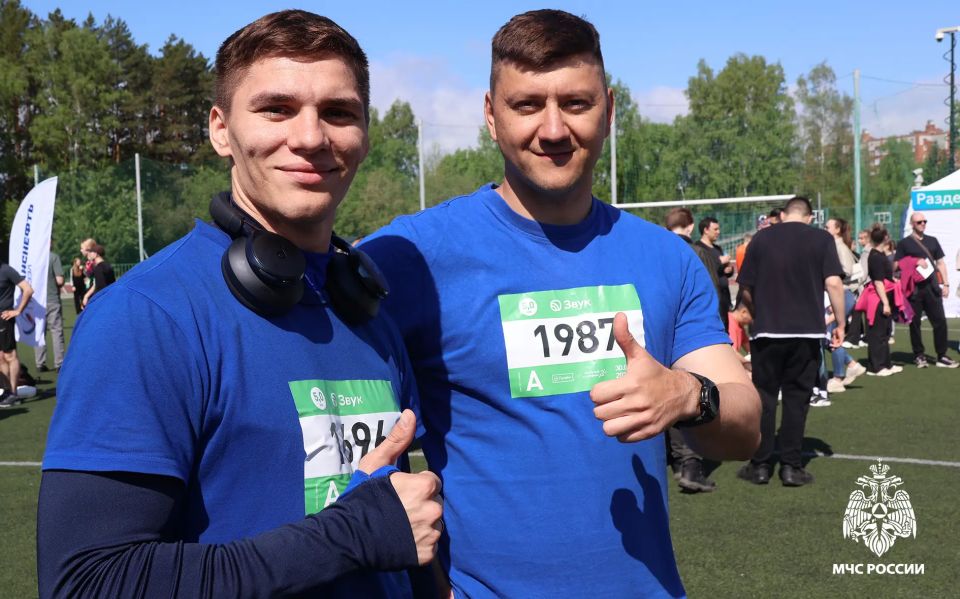 На спортивной волне: в преддверии 100-летнего юбилея органов государственного пожарного надзора томские сотрудники МЧС России приняли участие в «Зелёном марафоне» На спортивной волне: в преддверии 100-летнего юбилея органов государственного пожарного надзора томские сотрудники МЧС России приняли участие в «Зелёном марафоне»