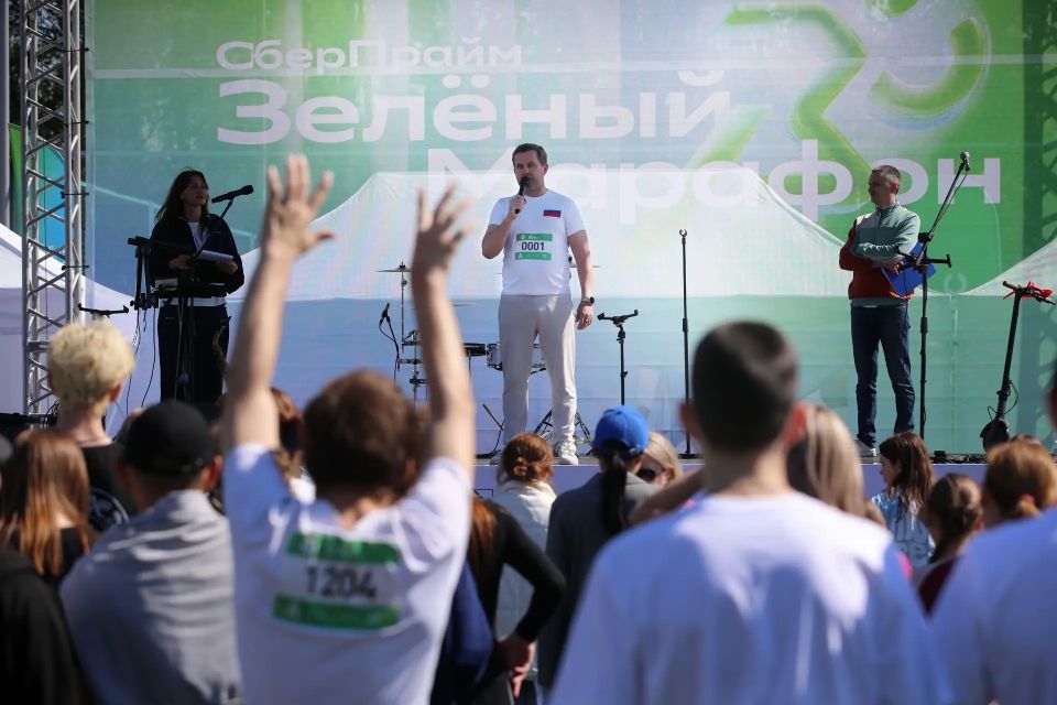 Дмитрий Махиня: Принял участие в открытии «Зеленого марафона», который пройдет в 60 городах России Дмитрий Махиня: Принял участие в открытии «Зеленого марафона», который пройдет в 60 городах России