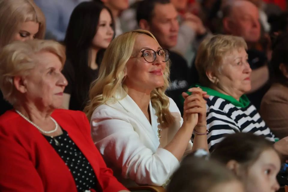 Владимир Мазур: Сегодняшний финальный концерт третьего сезона «Родники.Дети» в Томском областном театре драмы - потрясающий! Владимир Мазур: Сегодняшний финальный концерт третьего сезона «Родники.Дети» в Томском областном театре драмы - потрясающий!