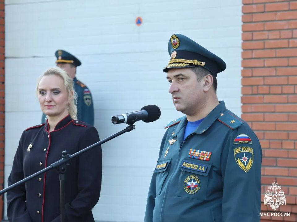 Томских спасателей поблагодарили за участие в специальной военной операции Томских спасателей поблагодарили за участие в специальной военной операции