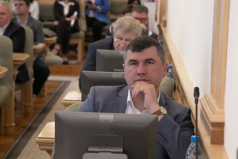 Обзор ключевых решений 53-го собрания Законодательной думы Обзор ключевых решений 53-го собрания Законодательной думы