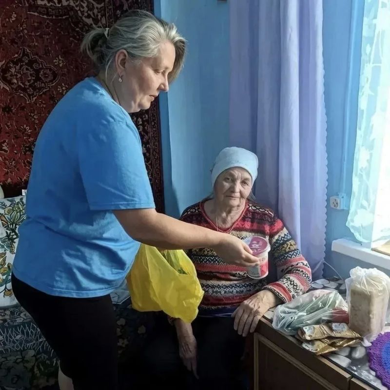 Владимир Мазур: Дорогие сотрудники и ветераны учреждений социальной сферы! От всего сердца поздравляю вас с профессиональным праздником — Днём социального работника!