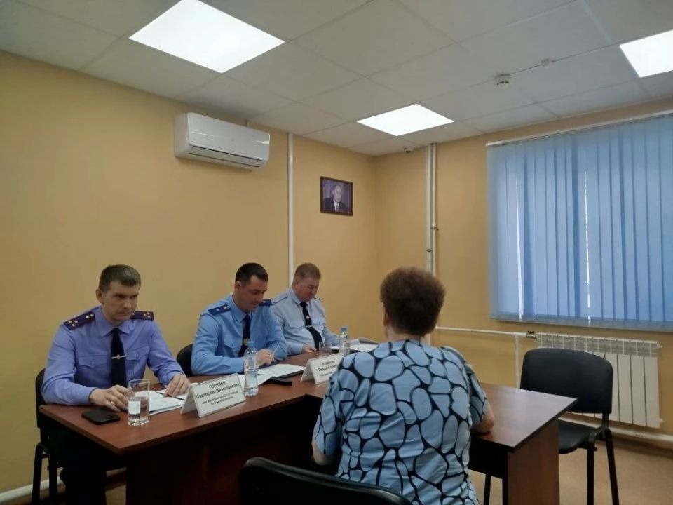 Сегодня исполняющий обязанности руководителя следственного управления Следственного комитета Российской Федерации по Томской области Святослав Вячеславович Горячев в рамках межведомственного взаимодействия совместно с... Сегодня исполняющий обязанности руководителя следственного управления Следственного комитета Российской Федерации по Томской области Святослав Вячеславович Горячев в рамках межведомственного взаимодействия совместно с...