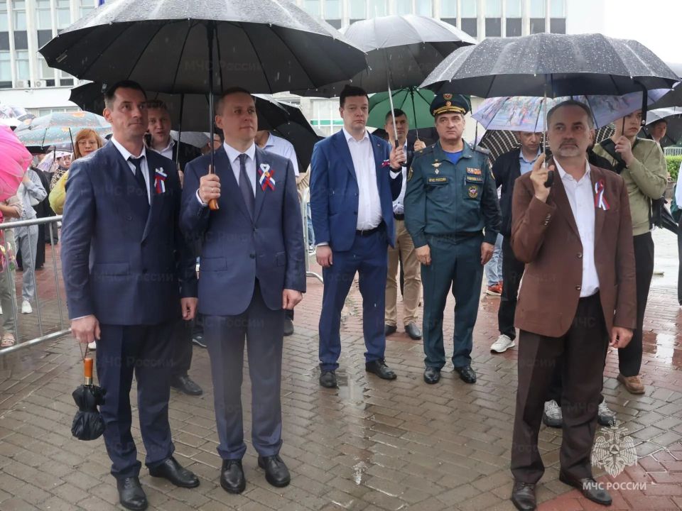 Томские спасатели приняли участие в праздничном мероприятии, посвященном Дню России Томские спасатели приняли участие в праздничном мероприятии, посвященном Дню России