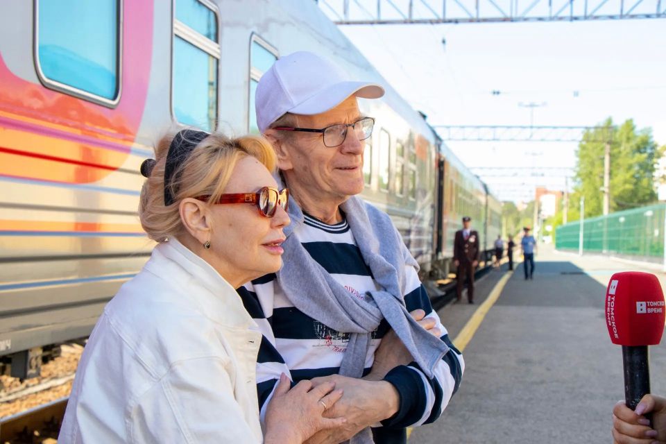 Смотрите фотоподборку с «Театрального поезда»! Смотрите фотоподборку с «Театрального поезда»!