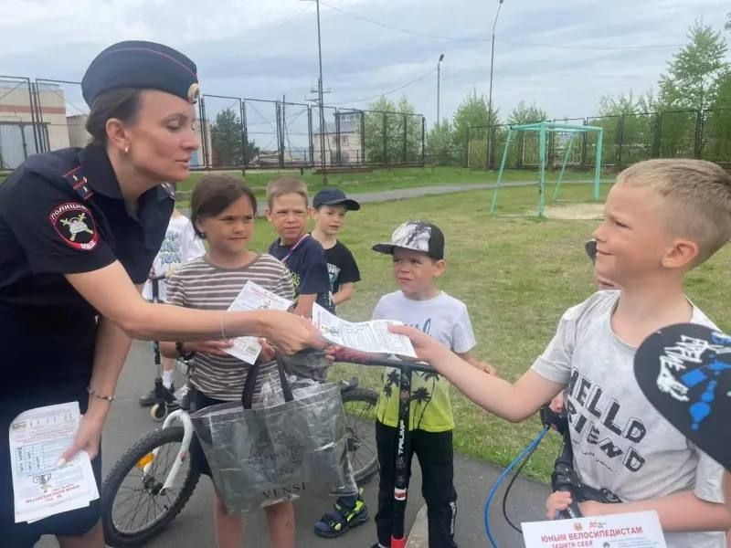 В Томской области Госавтоинспекция продолжает проводить различные мероприятия направленные на профилактику детского дорожно-транспортного травматизма В Томской области Госавтоинспекция продолжает проводить различные мероприятия направленные на профилактику детского дорожно-транспортного травматизма