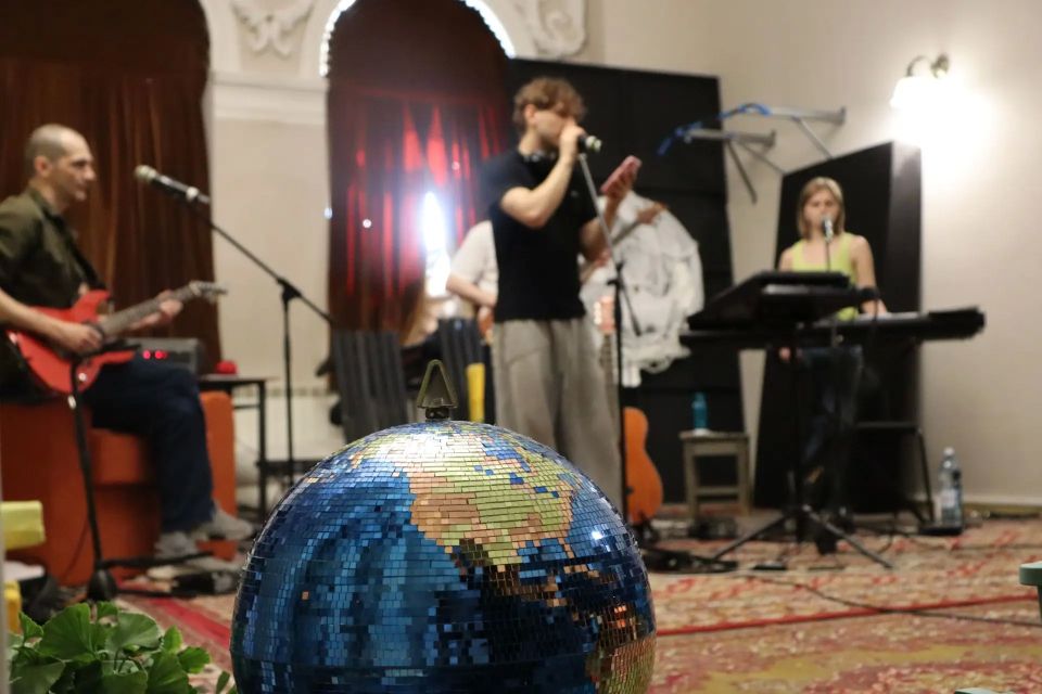 В Томском ТЮЗе готовится премьера спектакля «Гриша не свидетель» В Томском ТЮЗе готовится премьера спектакля «Гриша не свидетель»