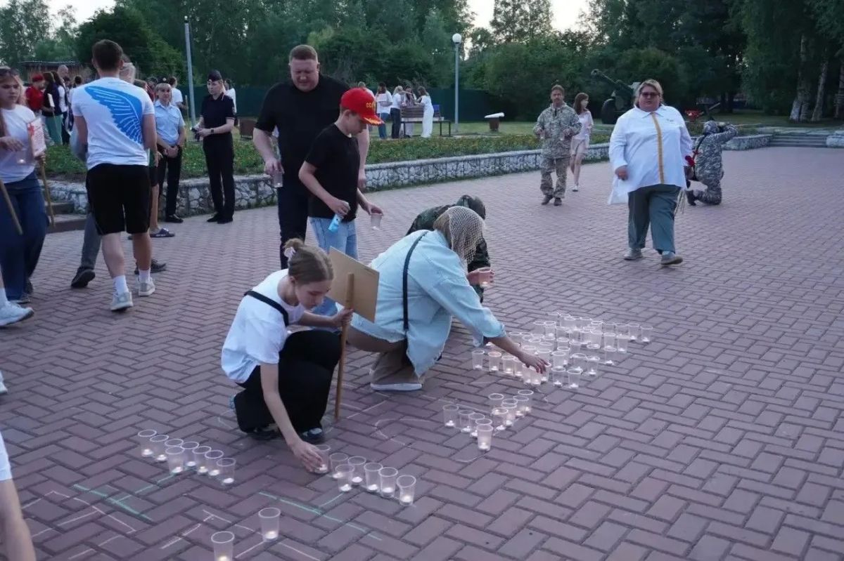 Сотрудники прокуратуры Томской области приняли участие в мероприятиях в честь Дня памяти и скорби Сотрудники прокуратуры Томской области приняли участие в мероприятиях в честь Дня памяти и скорби