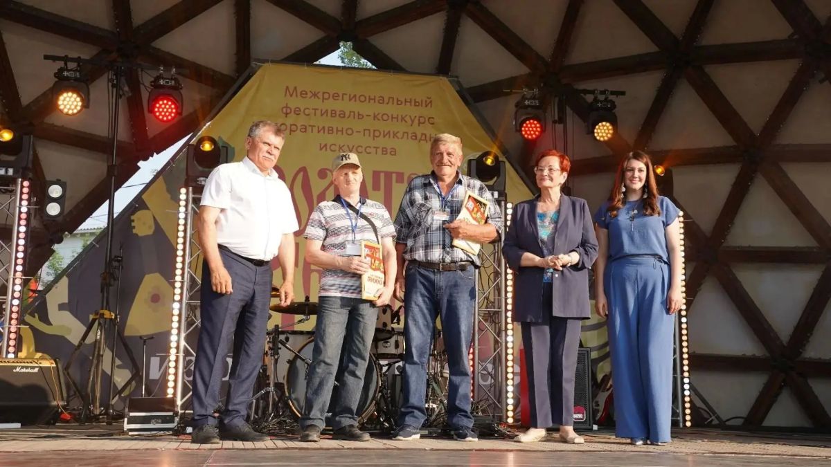 XI Межрегиональный фестиваль «Золотая береста» собрал 8000 зрителей в Асино XI Межрегиональный фестиваль «Золотая береста» собрал 8000 зрителей в Асино