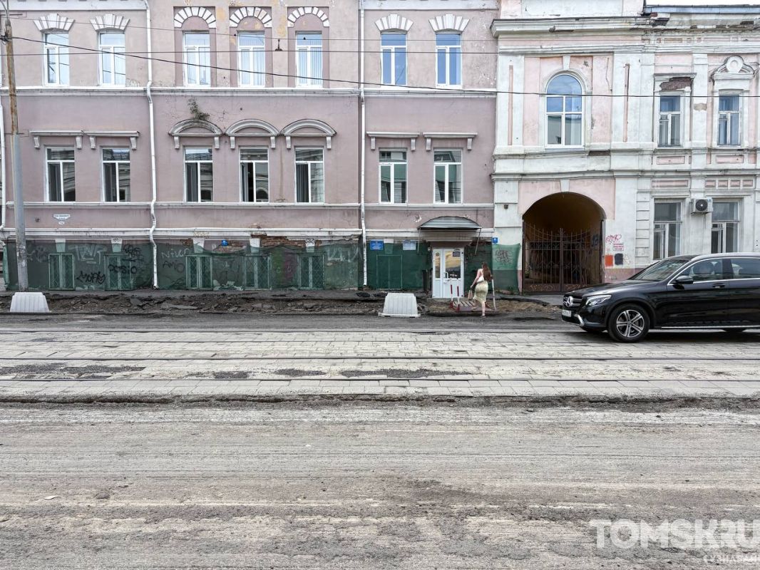 Томичи дождались: на улице Розы Люксембург начался долгожданный ремонт Томичи дождались: на улице Розы Люксембург начался долгожданный ремонт