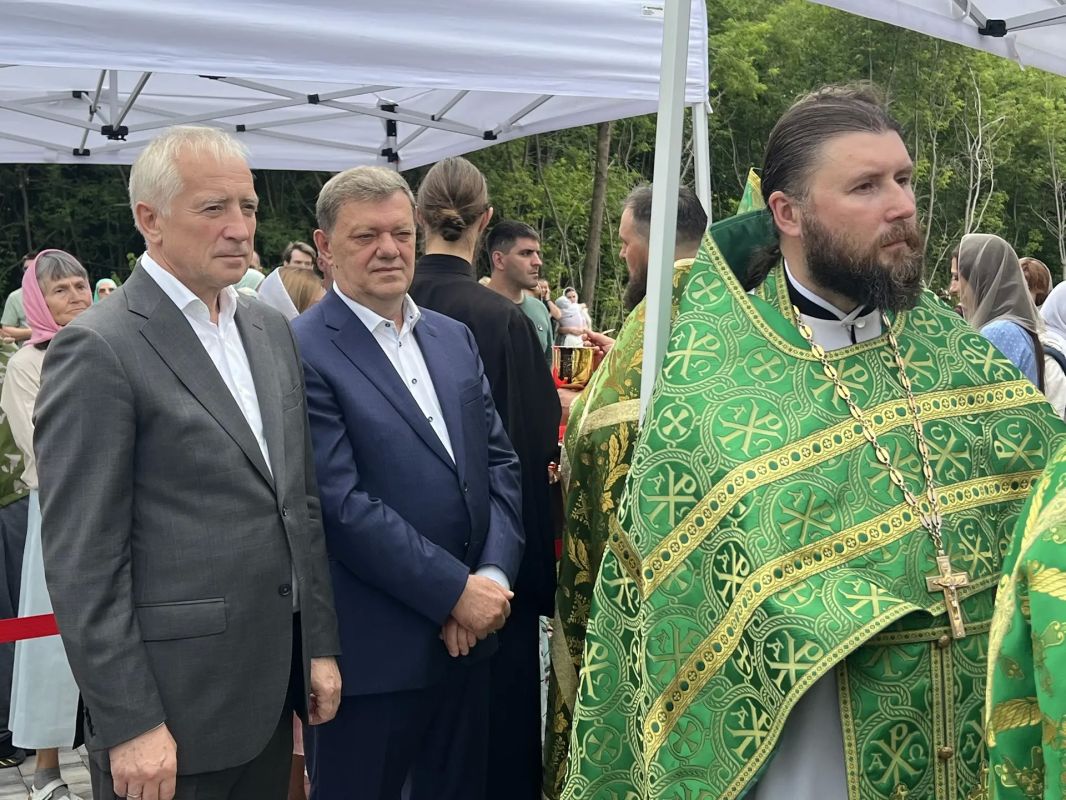 Владимир Мазур: Сегодня у нас в Томске, в Хромовке, появилось ещё одно знаковое место Владимир Мазур: Сегодня у нас в Томске, в Хромовке, появилось ещё одно знаковое место