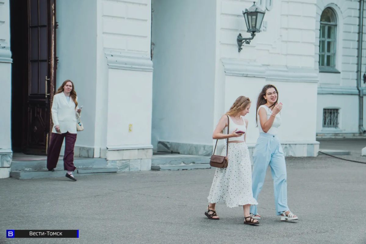 Знойные красотки гуляют по летнему Томску – фоторепортаж Знойные красотки гуляют по летнему Томску – фоторепортаж