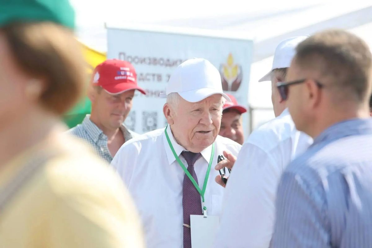 Владимир Мазур: Сегодня проводим в Томском районе традиционный межрегиональный «День поля» Владимир Мазур: Сегодня проводим в Томском районе традиционный межрегиональный «День поля»