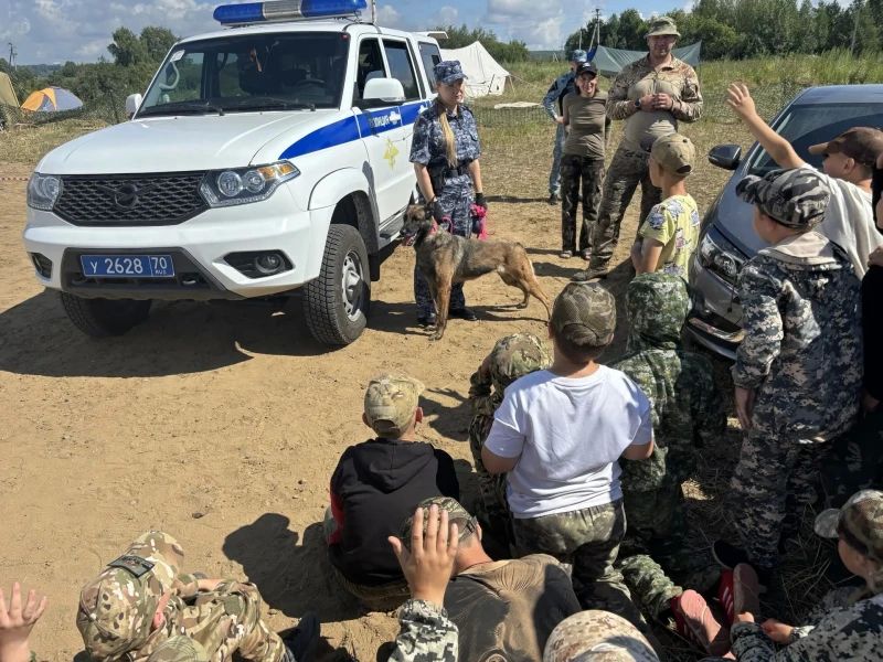 Томская область присоединилась к Всероссийской акции «Зарядка со стражем порядка» Томская область присоединилась к Всероссийской акции «Зарядка со стражем порядка»