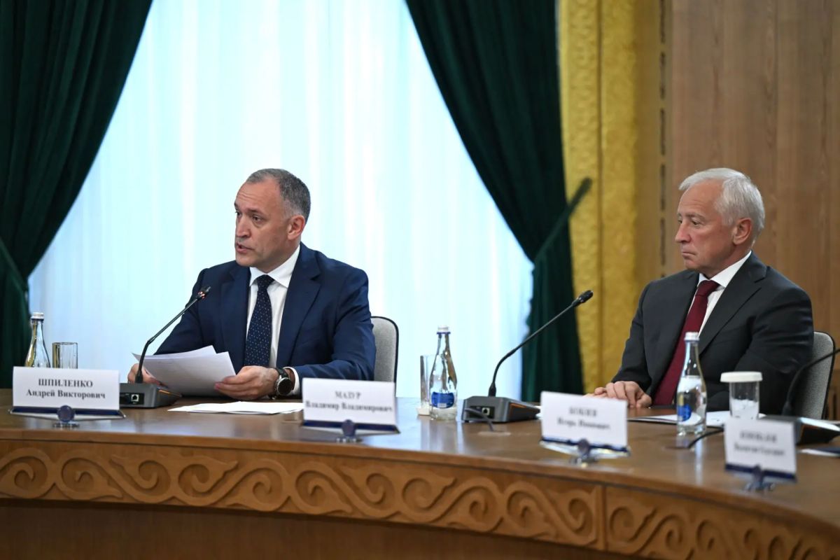 Владимир Мазур: Принял участие в совместной встрече глав российских регионов с Президентом Киргизской Республики Садыром Жапаровым Владимир Мазур: Принял участие в совместной встрече глав российских регионов с Президентом Киргизской Республики Садыром Жапаровым