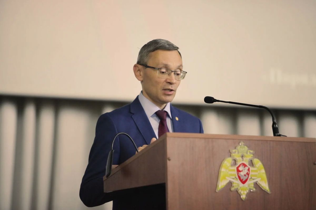 В преддверии Единого дня голосования председатель Избирательной комиссии Томской области Ростислав Радзивил посетил 98-ю ордена Жукова дивизию войск национальной гвардии Российской Федерации В преддверии Единого дня голосования председатель Избирательной комиссии Томской области Ростислав Радзивил посетил 98-ю ордена Жукова дивизию войск национальной гвардии Российской Федерации