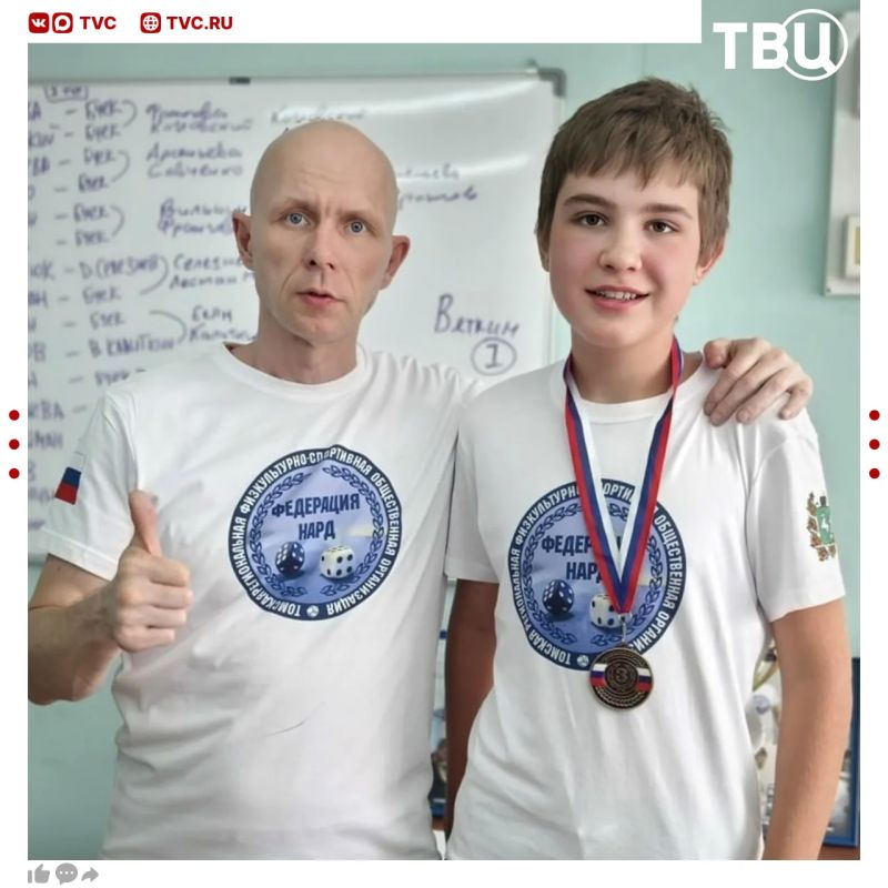 Подросток спас тренера, который начал тонуть в озере из-за судороги