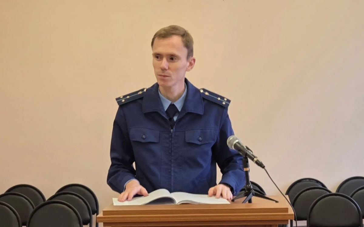 Долг по алиментам в 900 тыс