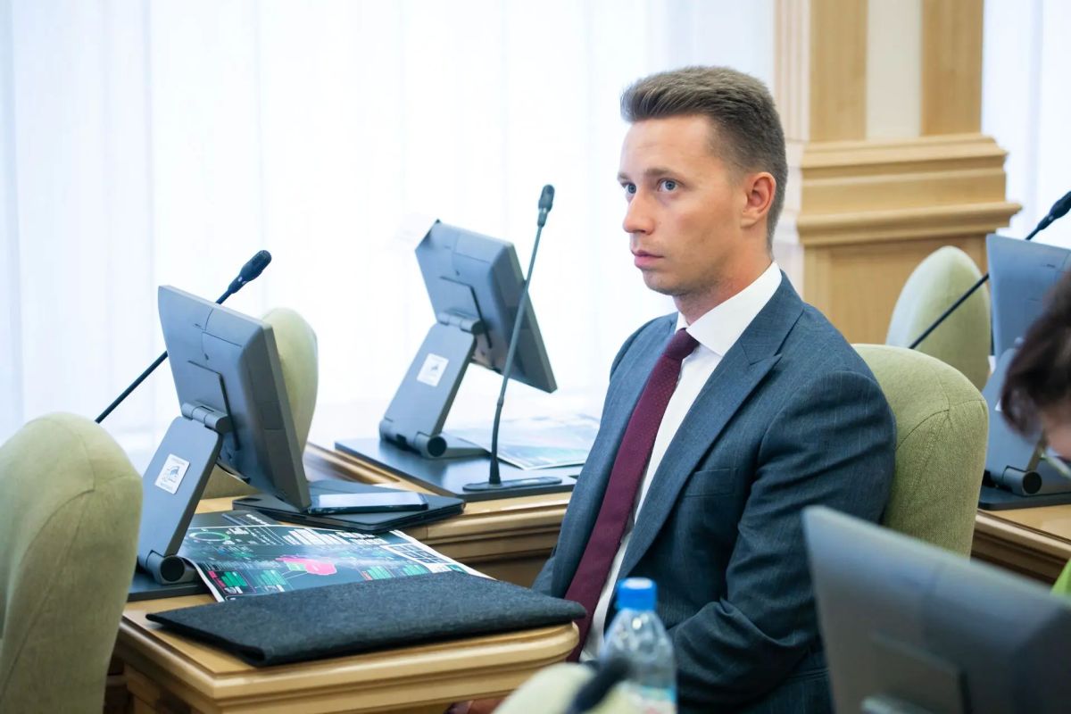 В Законодательной думе обсудили молодежную политику регионa В Законодательной думе обсудили молодежную политику регионa