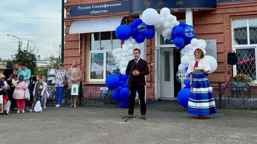 Мэр Томска Дмитрий Махиня поздравил Томское отделение РГО с праздником
