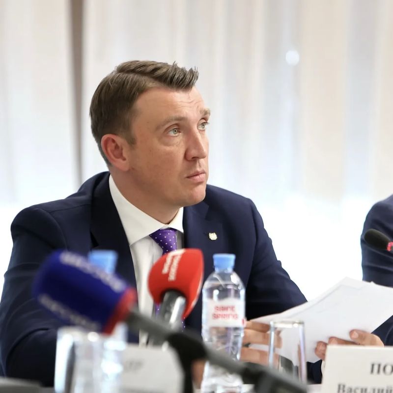 Владимир Мазур: Сегодня провели в Особой экономической зоне очередное заседание Совета по развитию промышленности, которая по итогам первого полугодия показала рост около 5%. Это второе место в Сибирском федеральном округе Владимир Мазур: Сегодня провели в Особой экономической зоне очередное заседание Совета по развитию промышленности, которая по итогам первого полугодия показала рост около 5%. Это второе место в Сибирском федеральном округе